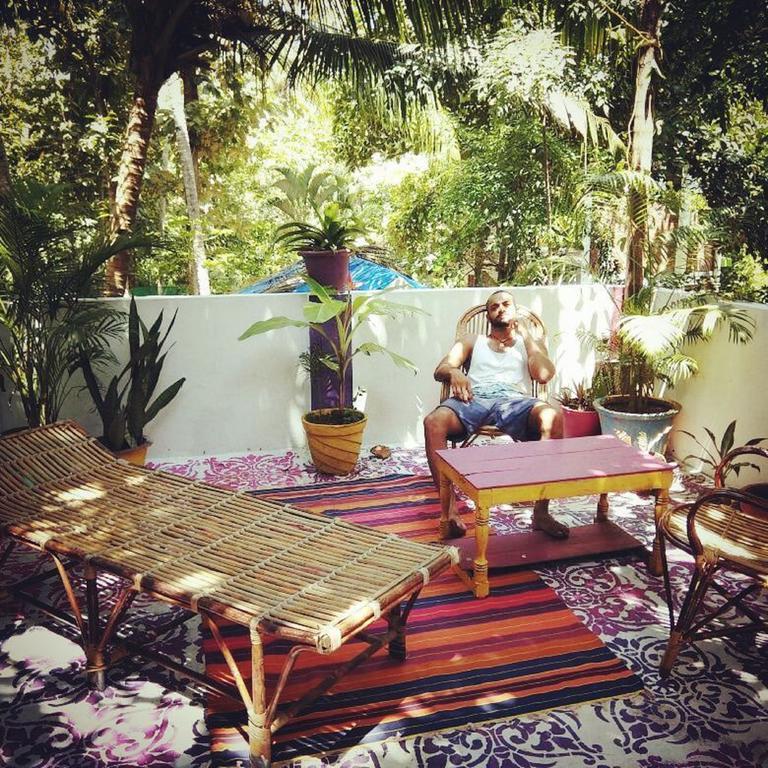 Mk Gardens Surf & Yoga House Hotel Varkala Eksteriør billede
